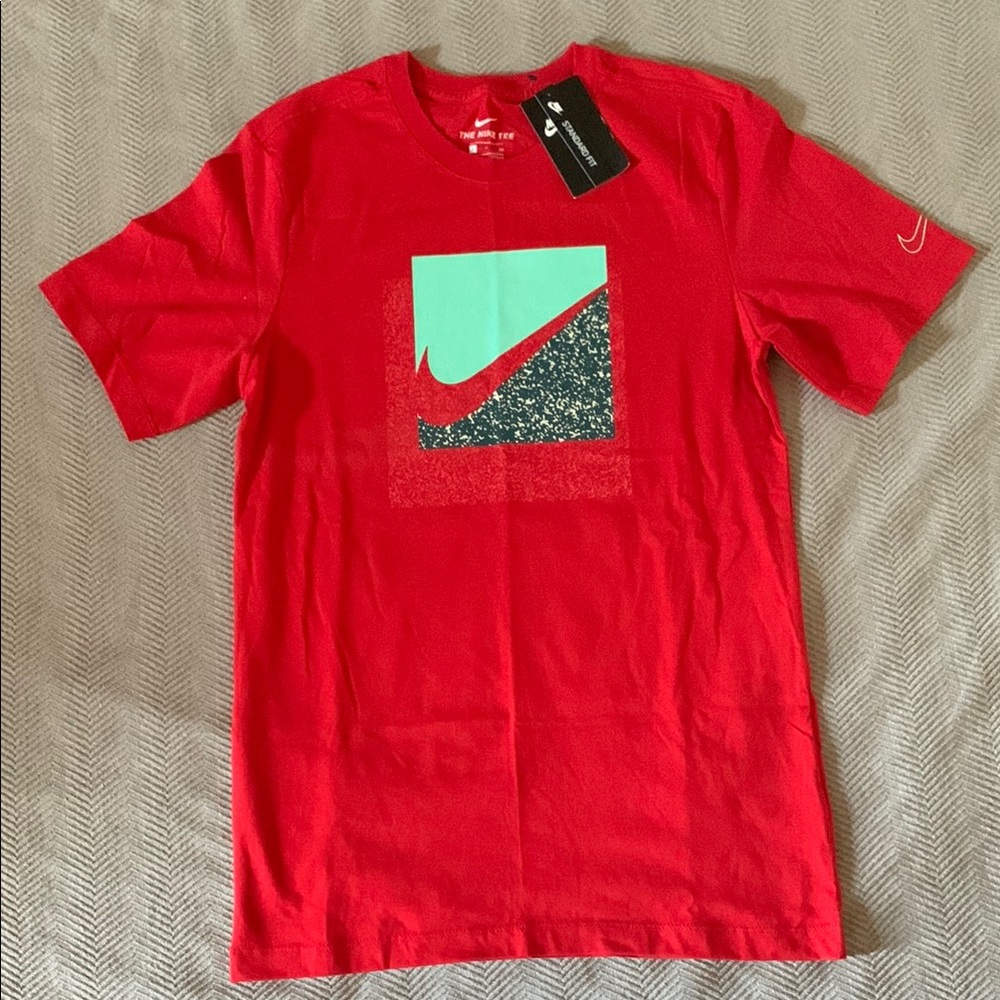 New Red Nike logo t-shirt